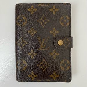 Authentic Louis Vuitton Monogram Agenda PM/ Passport Holder